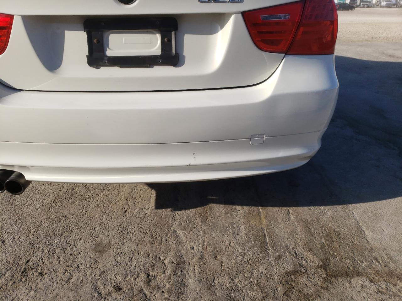 Photo 9 from auction – 2011 BMW 328 I with VIN WBAPH7C50BA801786