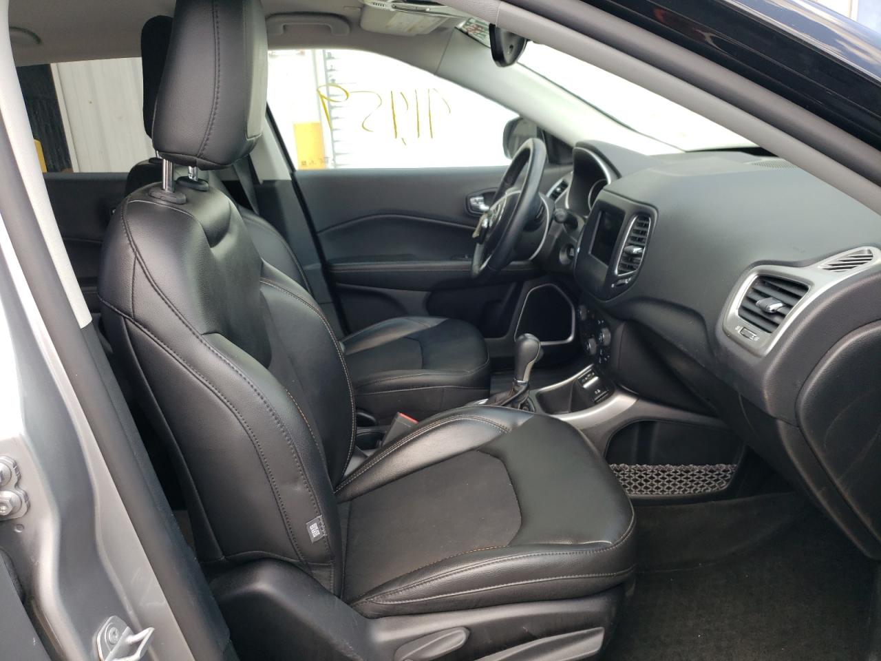 Photo 5 from auction – 2018 JEEP COMPASS LA with VIN 3C4NJCBBXJT308817