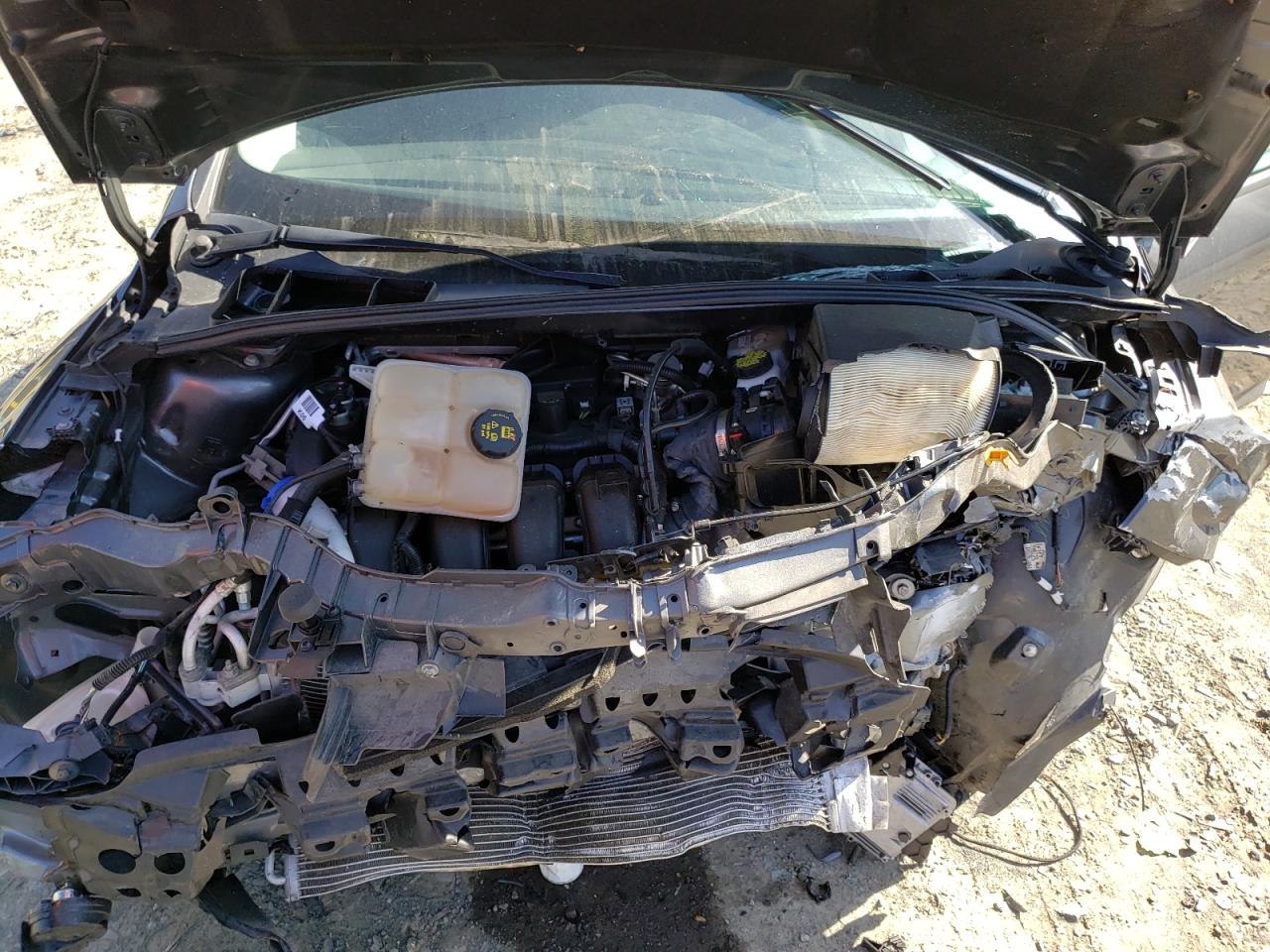 Photo 7 from auction – 2018 FORD FOCUS SE with VIN 1FADP3F22JL308946