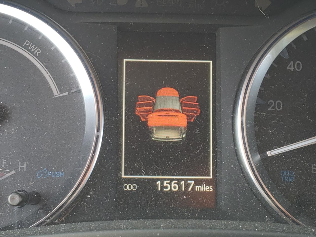 Photo 8 from auction – 2019 TOYOTA HIGHLANDER with VIN 5TDDGRFH3KS074205
