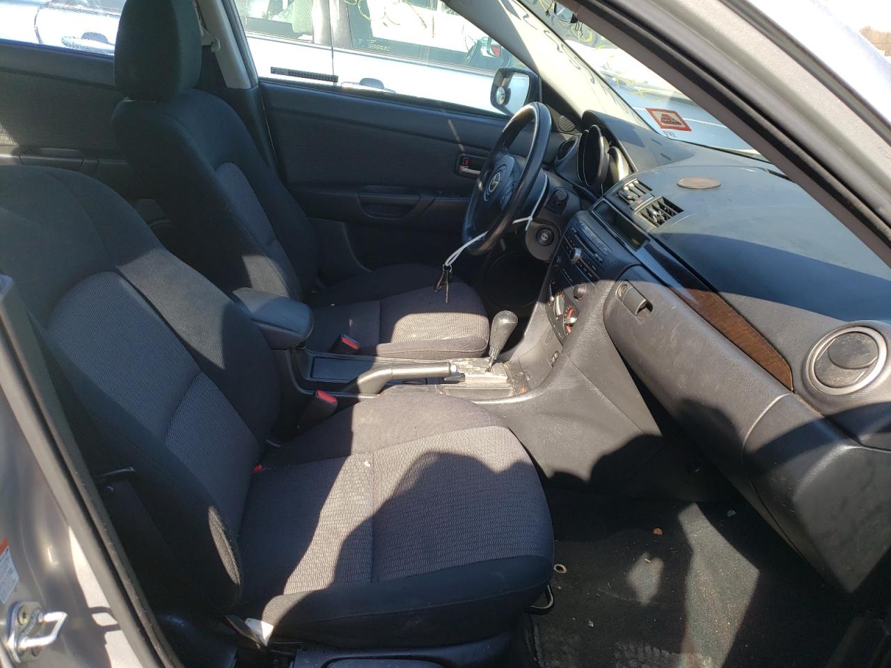 Photo 5 from auction – 2007 MAZDA 3 I with VIN JM1BK32G871670284