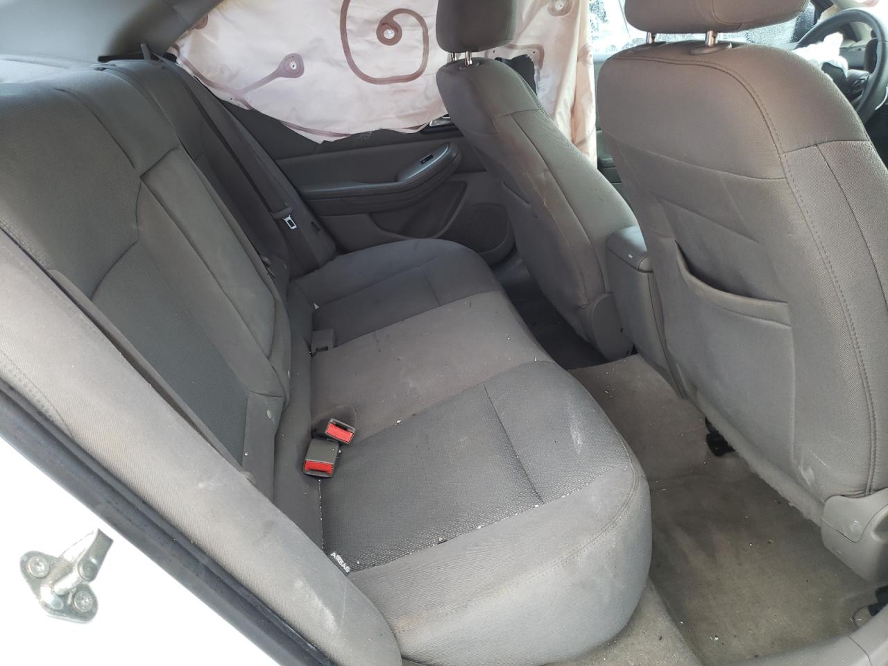 Photo 6 from auction – 2015 CHEVROLET MALIBU LS with VIN 1G11B5SL3FU123871