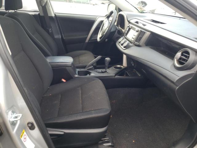 Photo 5 from auction – 2015 TOYOTA RAV4 LE with VIN JTMBFREV8FD110375