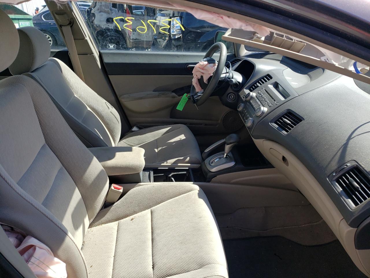 Photo 5 from auction – 2011 HONDA CIVIC LX with VIN 2HGFA1F57BH548612