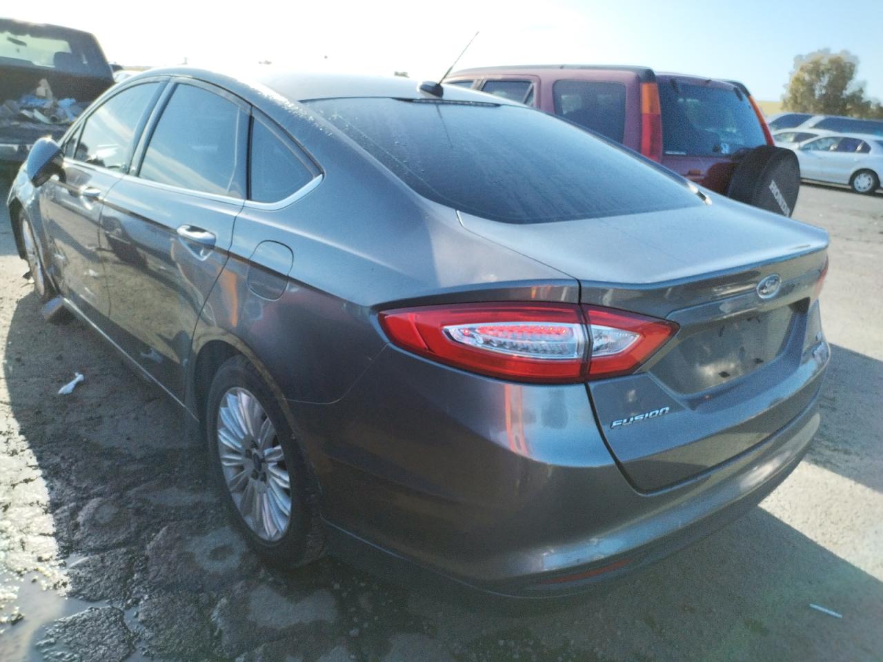 Photo 3 from auction – 2013 FORD FUSION SE with VIN 3FA6P0LU2DR222345