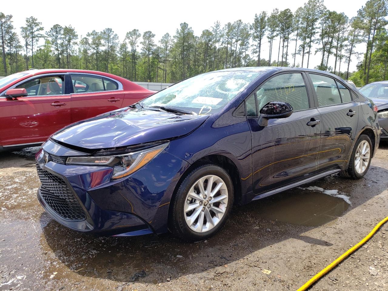 Photo 2 from auction – 2021 TOYOTA COROLLA LE with VIN 5YFVPMAE4MP197883