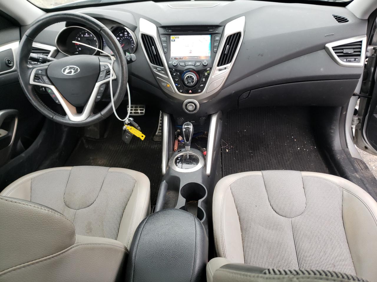 Photo 9 from auction – 2012 HYUNDAI VELOSTER with VIN KMHTC6AD8CU055362