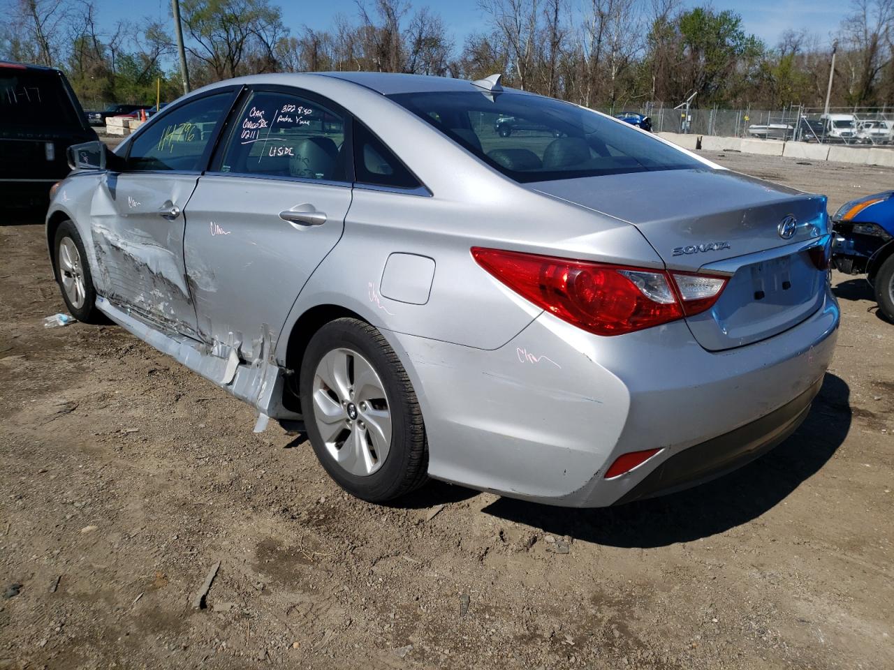 Photo 3 from auction – 2014 HYUNDAI SONATA GLS with VIN 5NPEB4AC9EH821186
