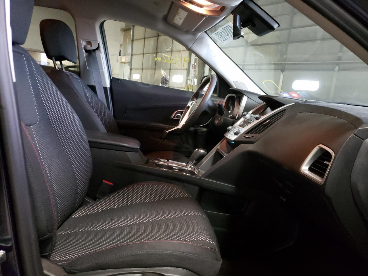 Photo 5 from auction – 2016 CHEVROLET EQUINOX LT with VIN 2GNFLFEK6G6300679