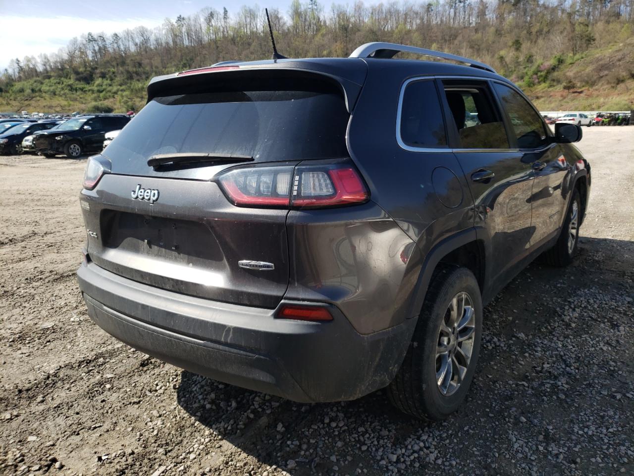 Photo 4 from auction – 2019 JEEP CHEROKEE L with VIN 1C4PJMLB9KD169607