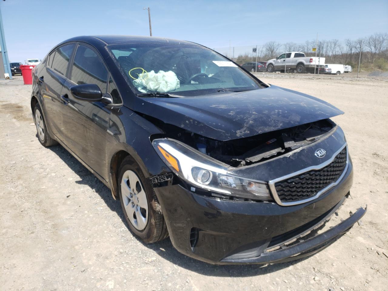 Photo 1 from auction – 2018 KIA FORTE LX with VIN 3KPFK4A77JE247435