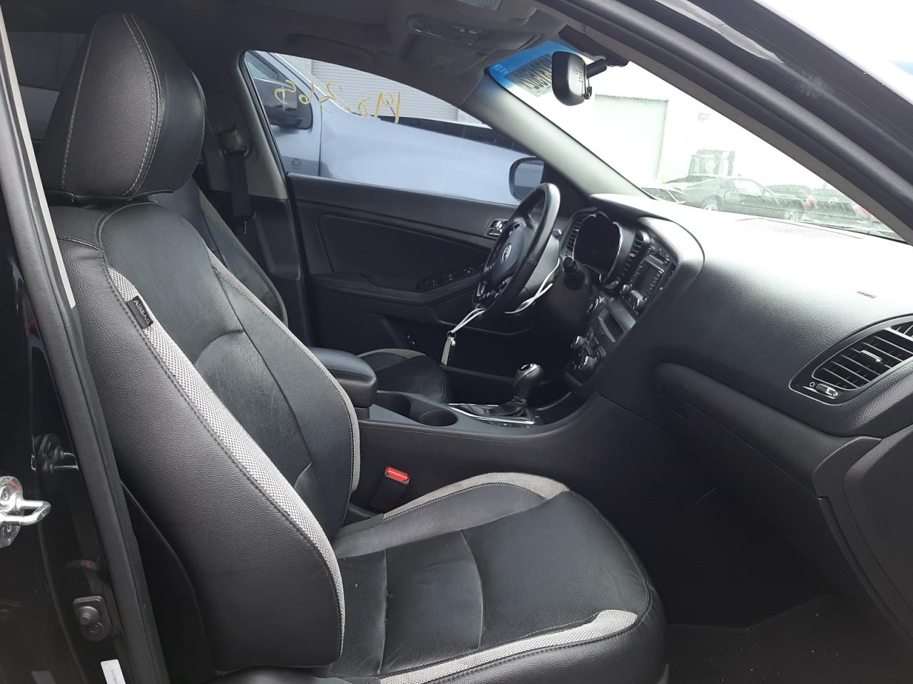 Photo 5 from auction – 2012 KIA OPTIMA SX with VIN 5XXGR4A67CG028105