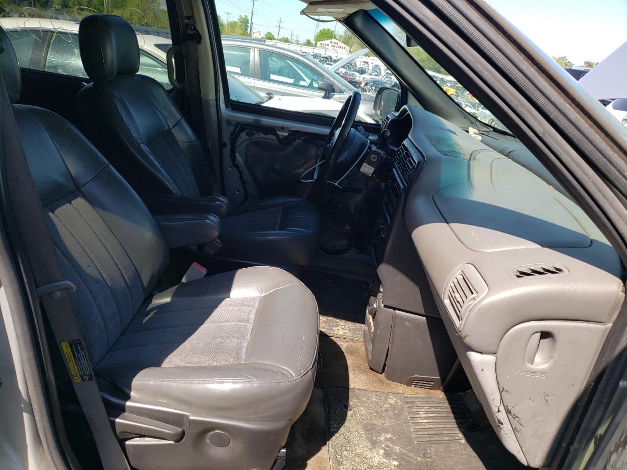 Photo 5 from auction – 2003 CHEVROLET VENTURE LU with VIN 1GNDX13E73D122045