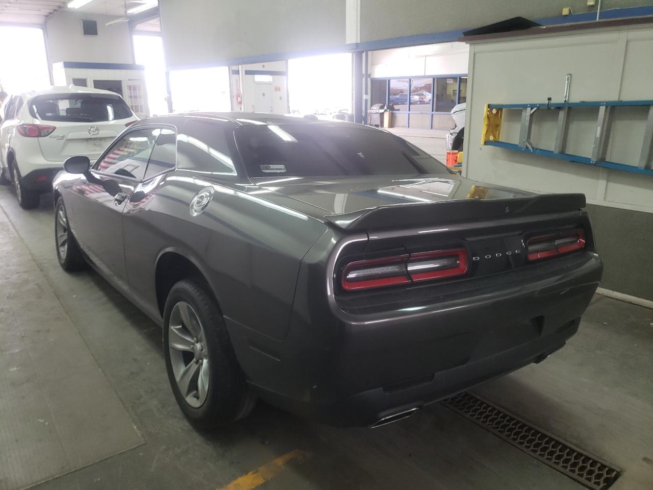 Photo 3 from auction – 2019 DODGE CHALLENGER with VIN 2C3CDZAG3KH501260
