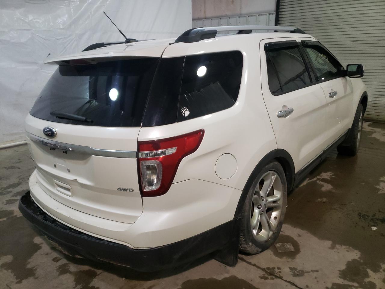 Фото 4 с аукциона – 2015 FORD EXPLORER L с VIN 1FM5K8F83FGB05770