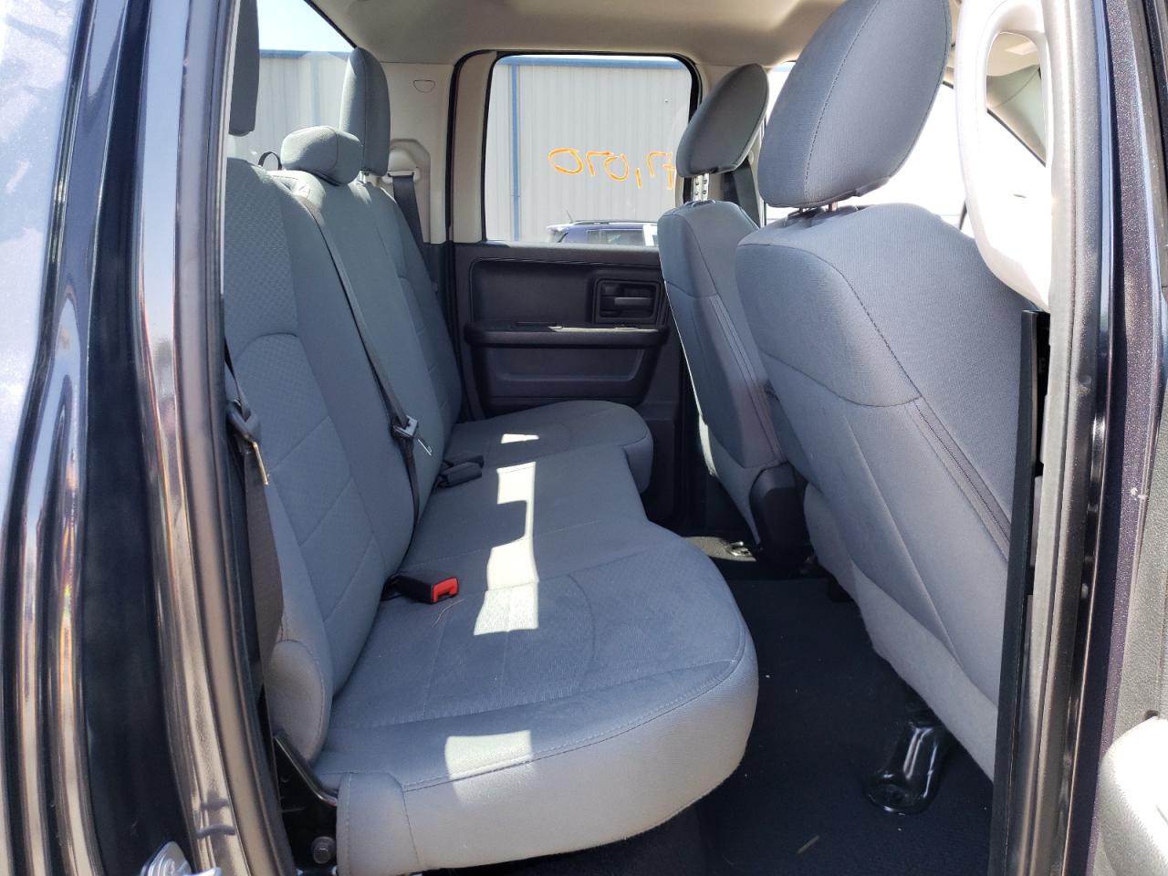 Photo 6 from auction – 2017 RAM 1500 ST with VIN 1C6RR6FT5HS833513