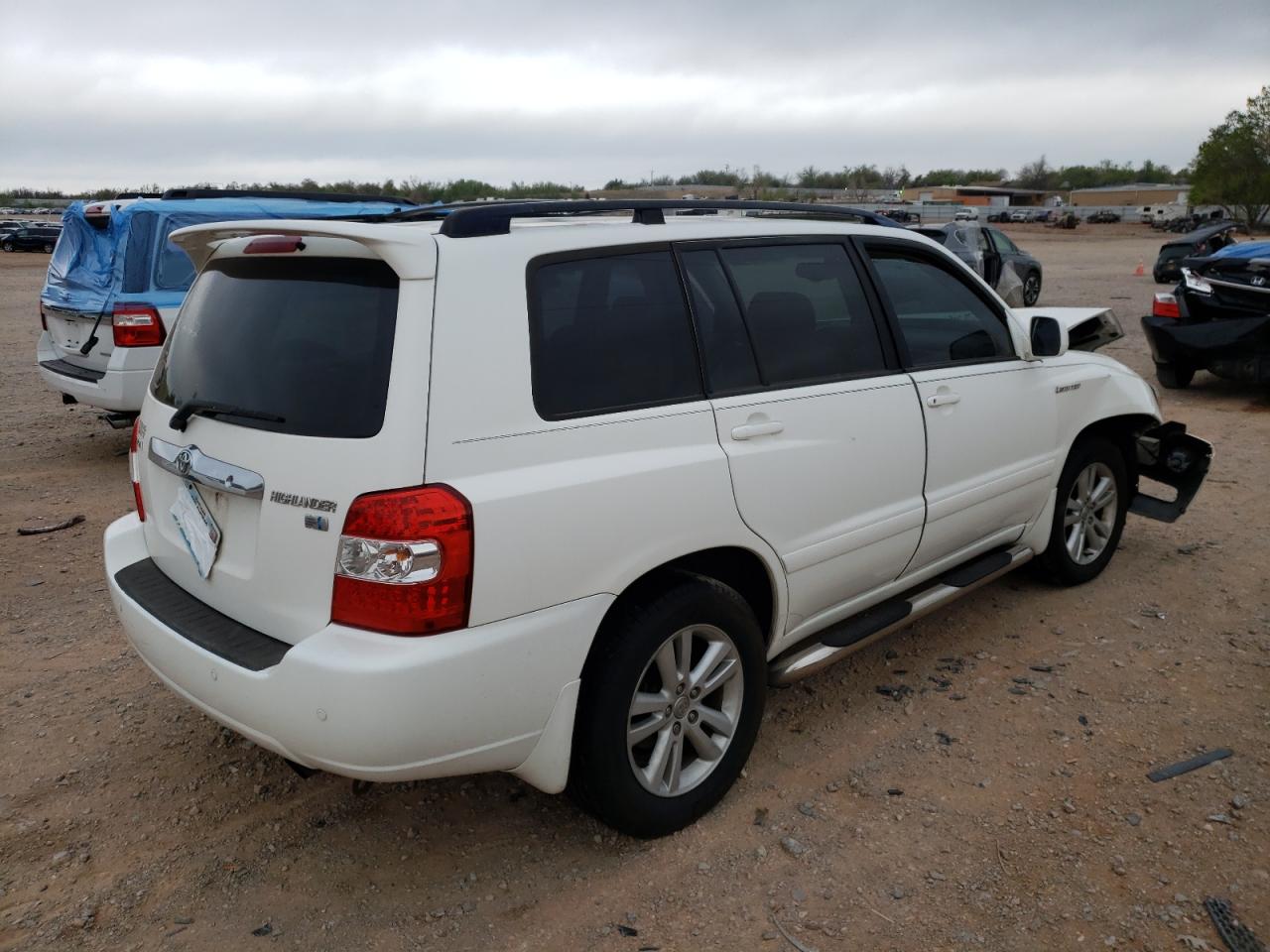 Photo 4 from auction – 2006 TOYOTA HIGHLANDER with VIN JTEDW21A160004517