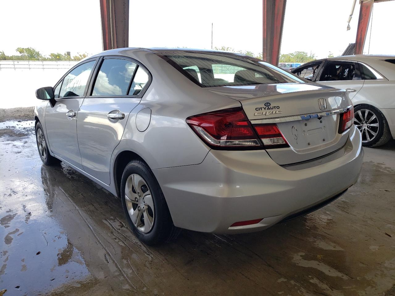 Photo 3 from auction – 2014 HONDA CIVIC LX with VIN 19XFB2F53EE053664