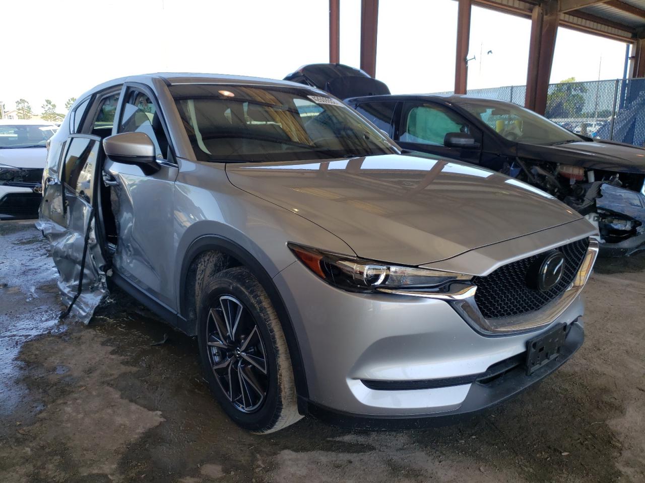 MAZDA CX-5 TOURI 2018 with VIN JM3KFACM7J0384234 - Photo from auction