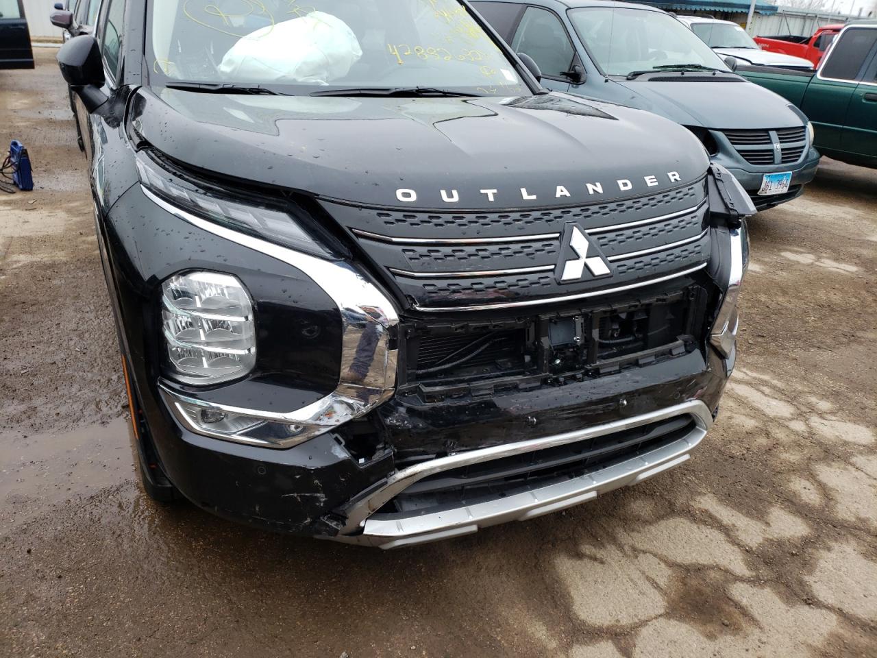 Photo 9 from auction – 2022 MITSUBISHI OUTLANDER with VIN JA4J3UA87NZ028964