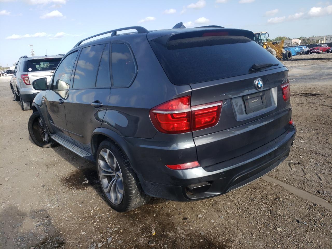 Photo 3 from auction – 2011 BMW X5 XDRIVE5 with VIN 5UXZV8C53BL419555