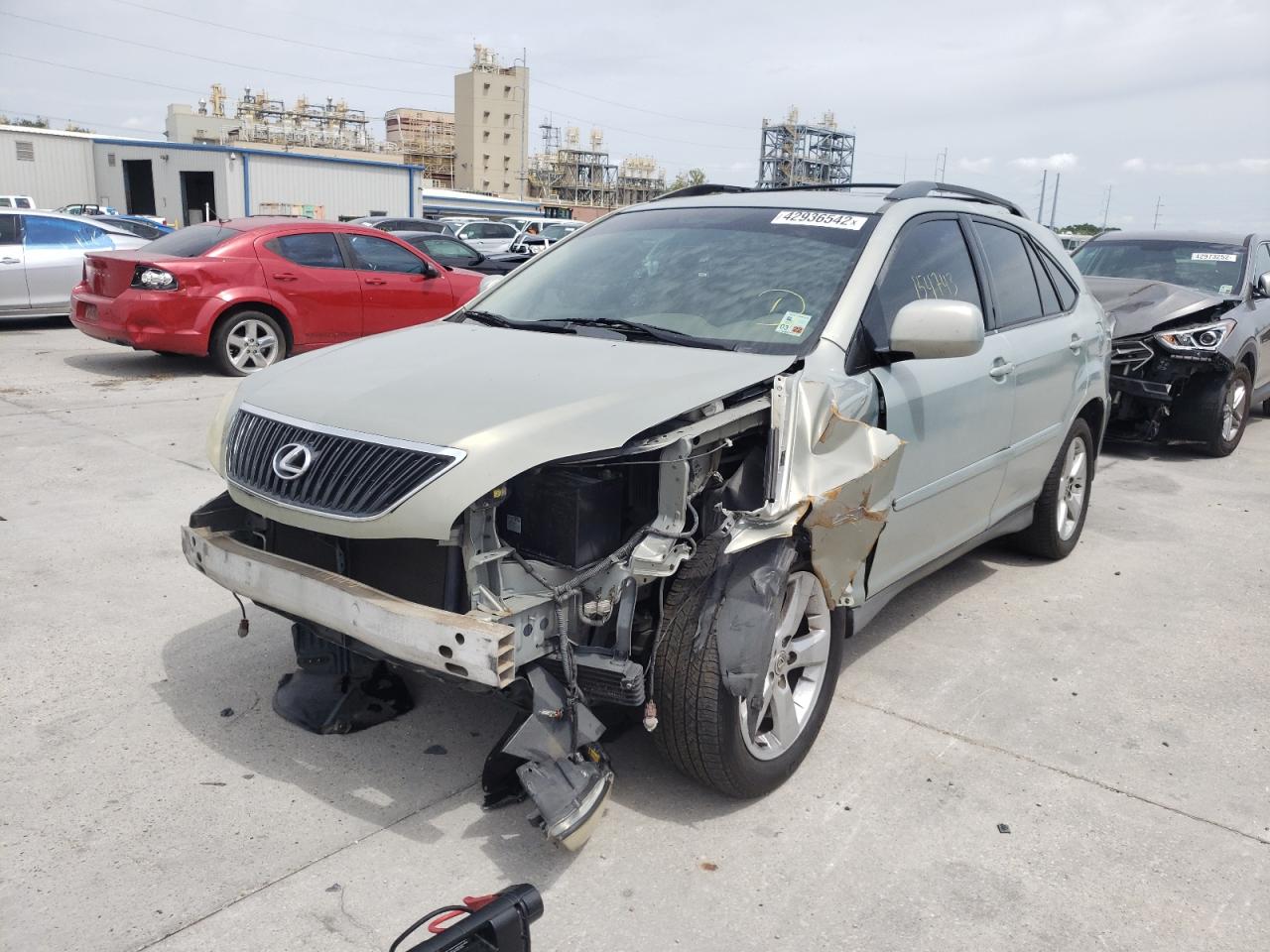 Photo 2 from auction – 2005 LEXUS RX 330 with VIN 2T2GA31U35C035753