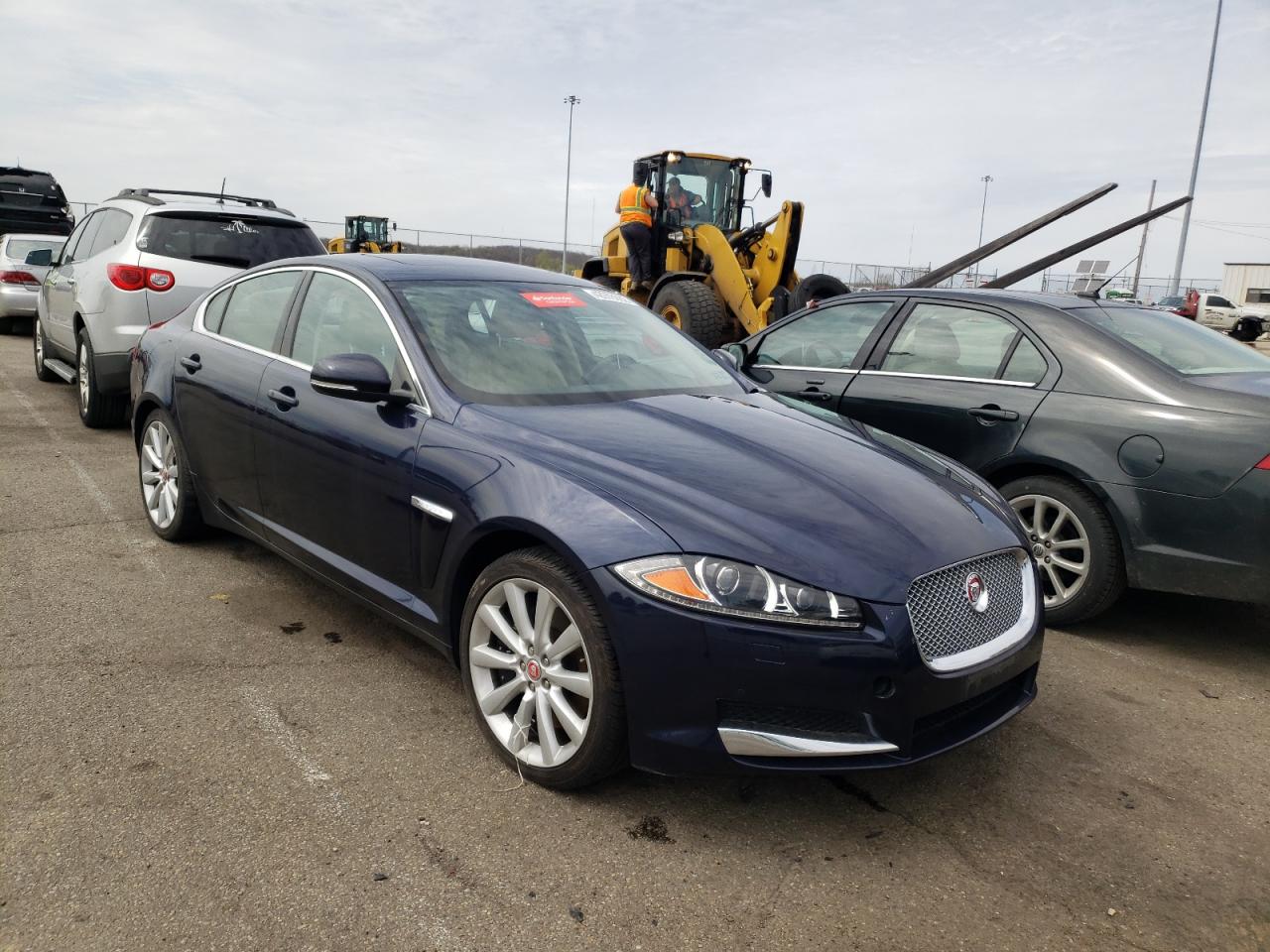 JAGUAR XF 2014 with VIN SAJWJ0EF4E8U11285 - Photo from auction