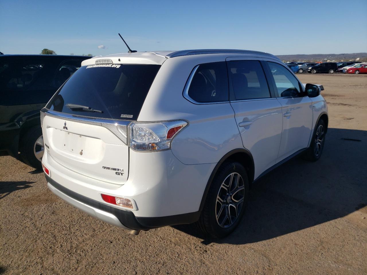 Photo 4 from auction – 2015 MITSUBISHI OUTLANDER with VIN JA4JZ4AX9FZ006682