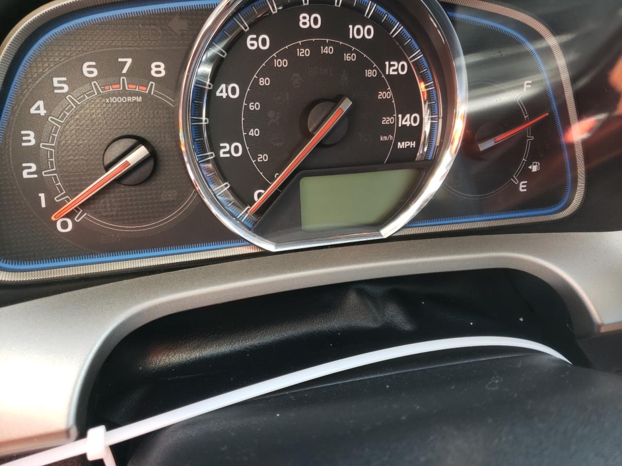 Photo 8 from auction – 2013 TOYOTA RAV4 LIMIT with VIN 2T3DFREV1DW029632