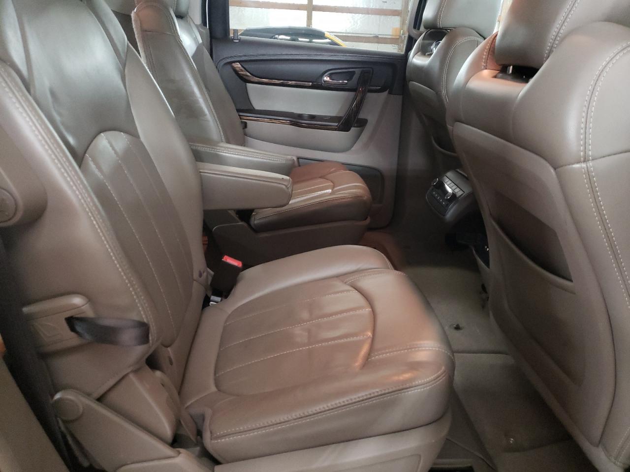 Photo 6 from auction – 2013 GMC ACADIA DEN with VIN 1GKKRTKD2DJ136912
