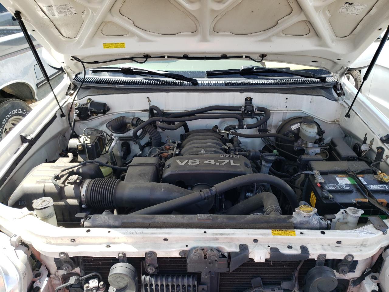Photo 7 from auction – 2005 TOYOTA SEQUOIA LI with VIN 5TDBT48A55S242596