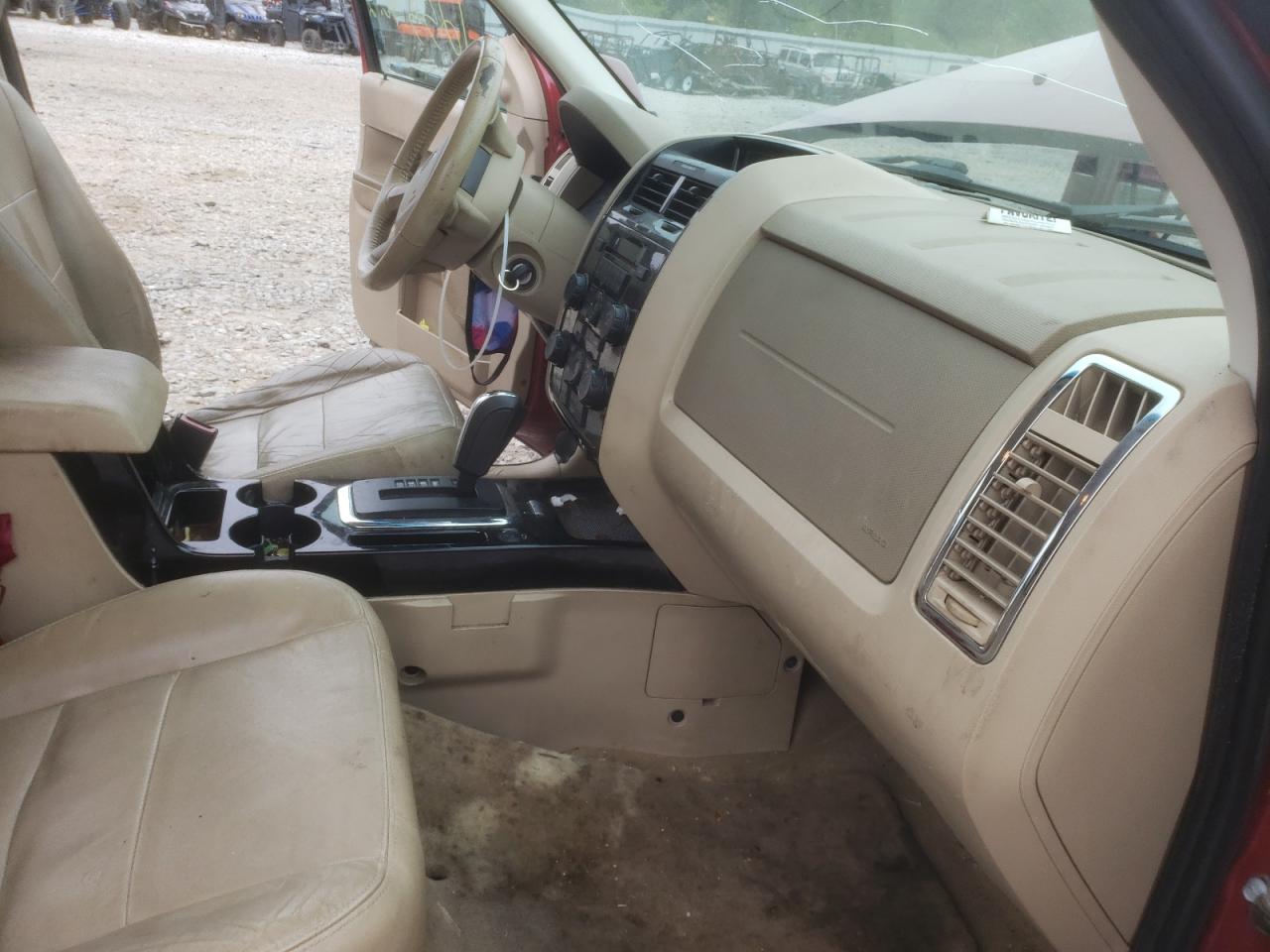 Photo 5 from auction – 2012 FORD ESCAPE LIM with VIN 1FMCU0E71CKB44331