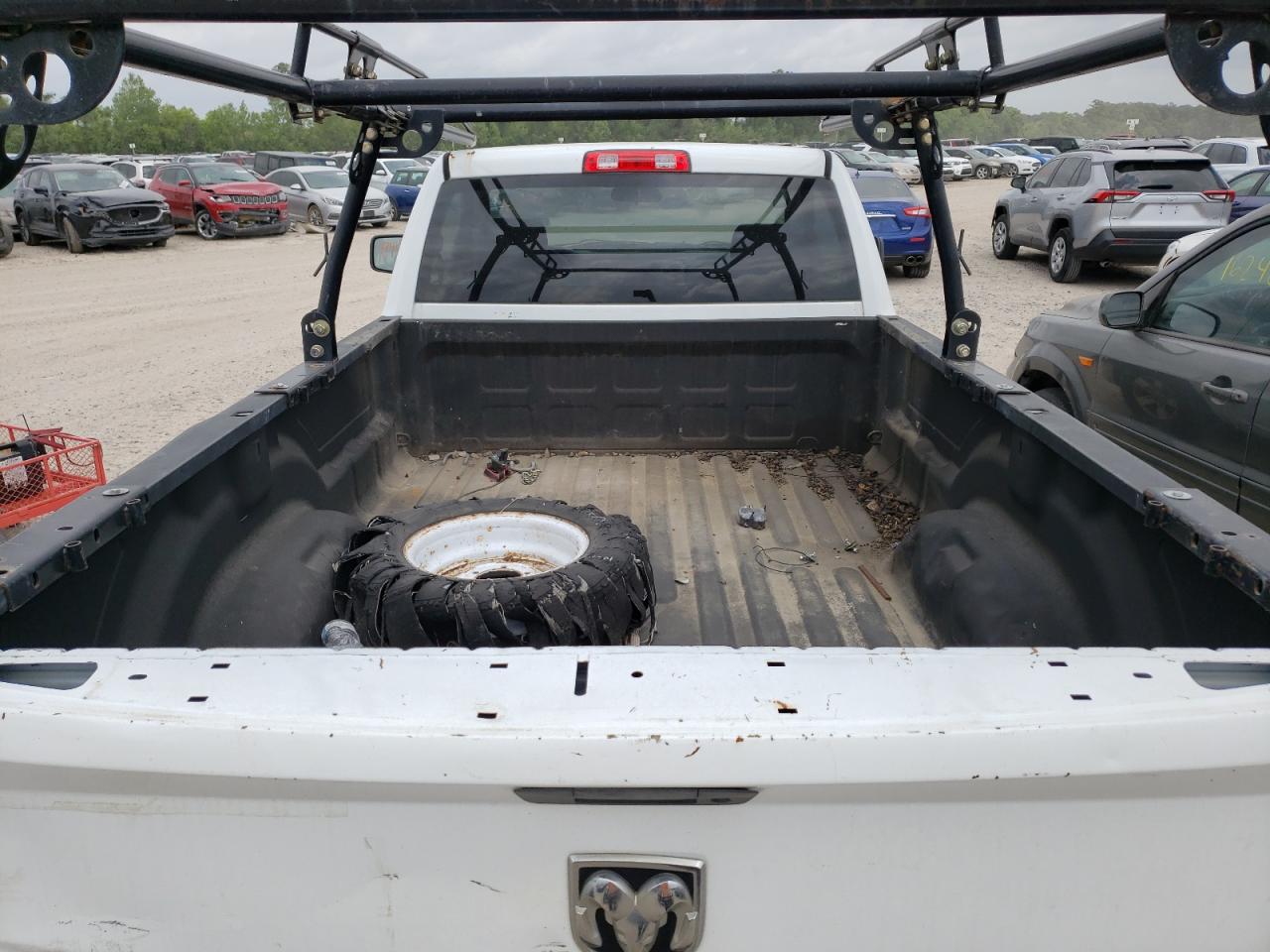 Photo 6 from auction – 2014 RAM 1500 ST with VIN 3C6JR6DT5EG127208