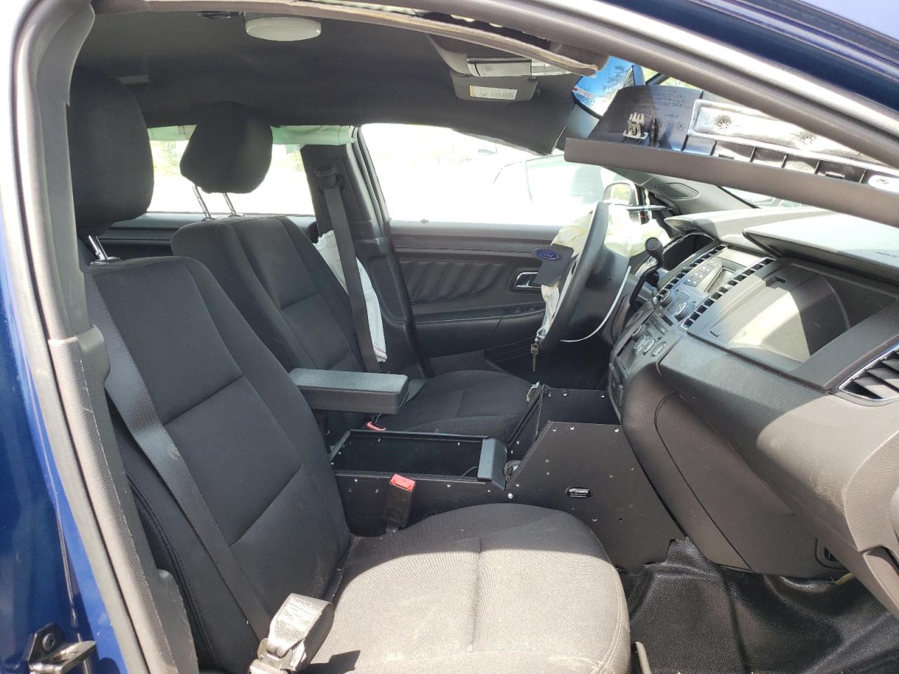 Photo 5 from auction – 2015 FORD TAURUS POL with VIN 1FAHP2L8XFG126092