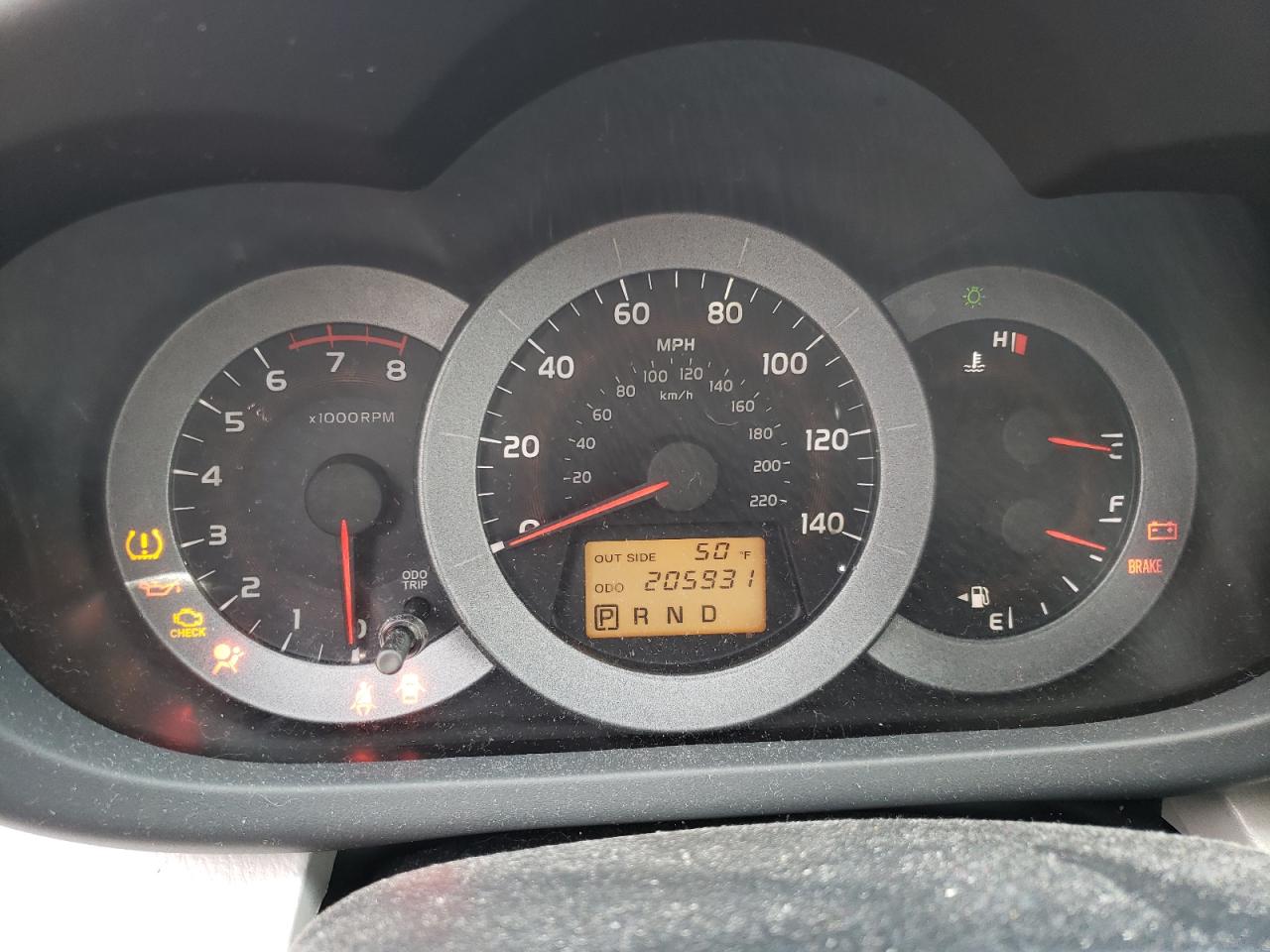 Photo 8 from auction – 2006 TOYOTA RAV4 with VIN JTMZD33V866017123