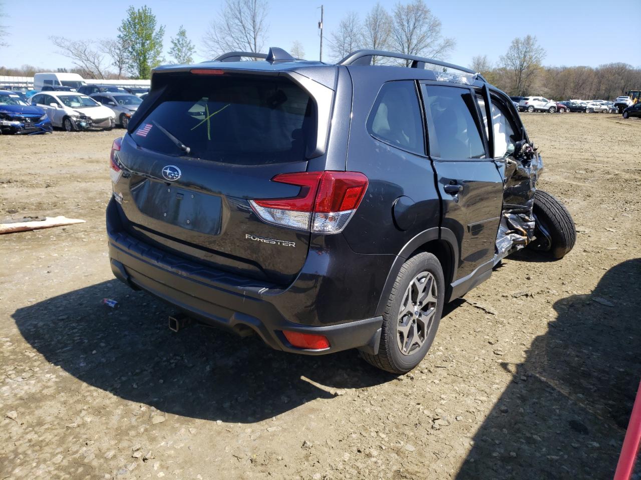 Photo 4 from auction – 2019 SUBARU FORESTER P with VIN JF2SKAEC5KH418829