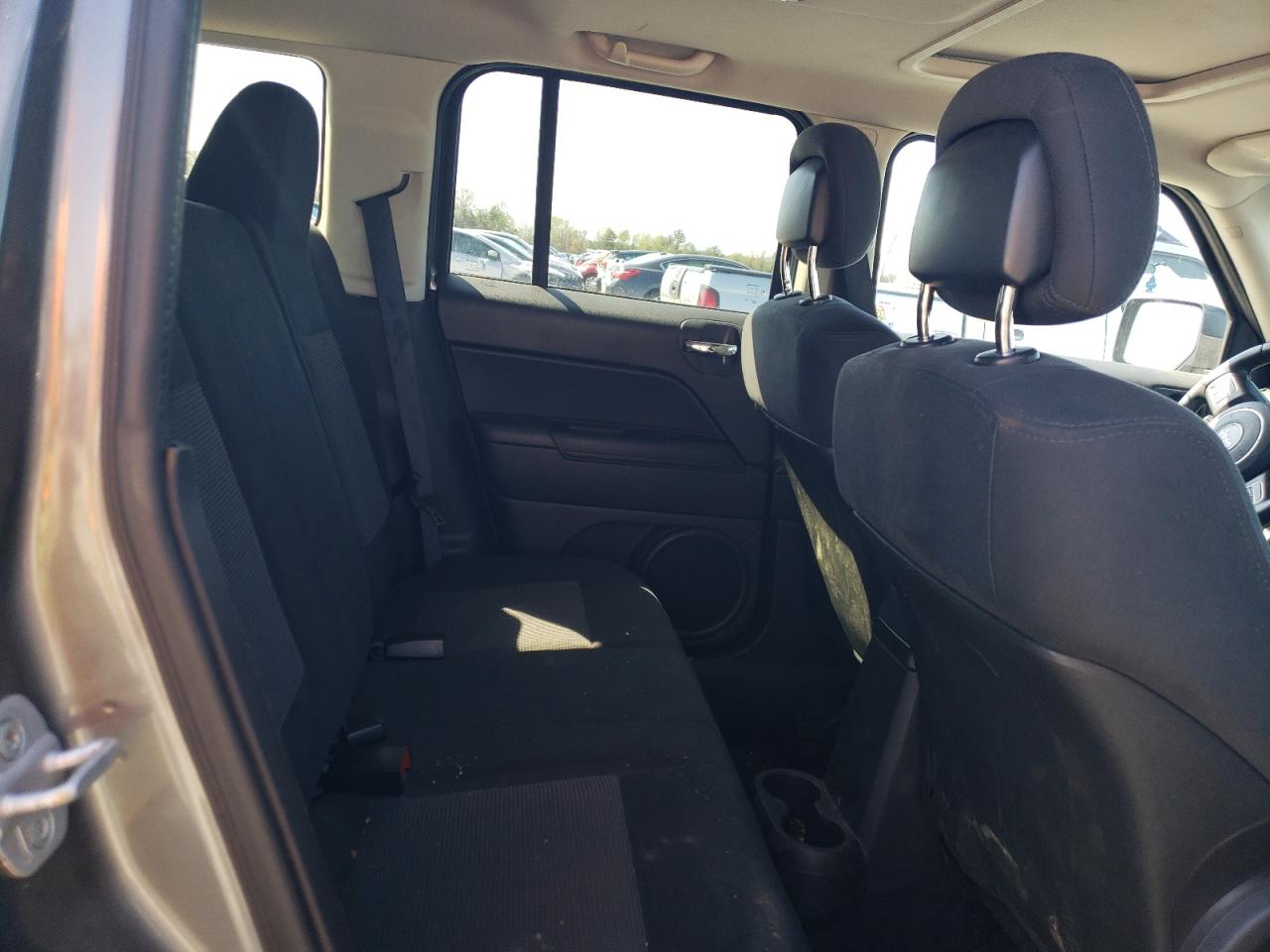 Photo 6 from auction – 2012 JEEP PATRIOT LA with VIN 1C4NJPFA5CD684472