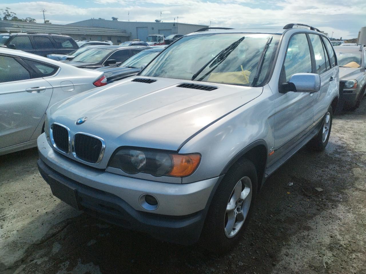 Photo 2 from auction – 2001 BMW X5 3.0I with VIN WBAFA53511LH78237