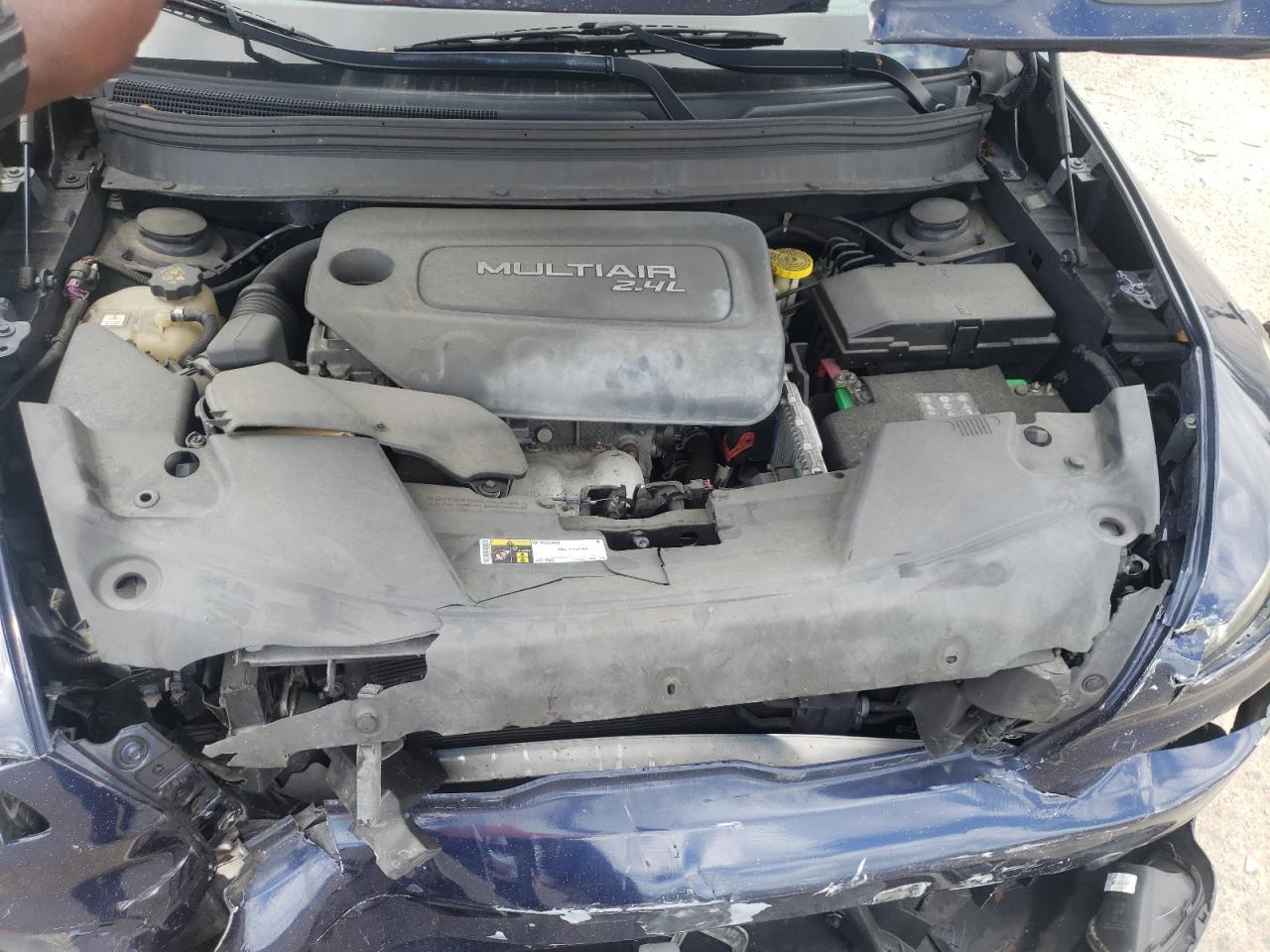 Photo 7 from auction – 2015 JEEP CHEROKEE L with VIN 1C4PJLDB2FW670471