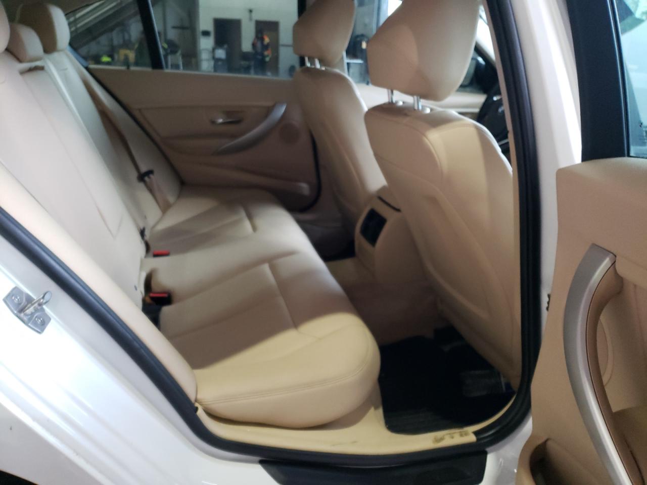 Photo 6 from auction – 2014 BMW 320 I XDRI with VIN WBA3C3G5XENS71114