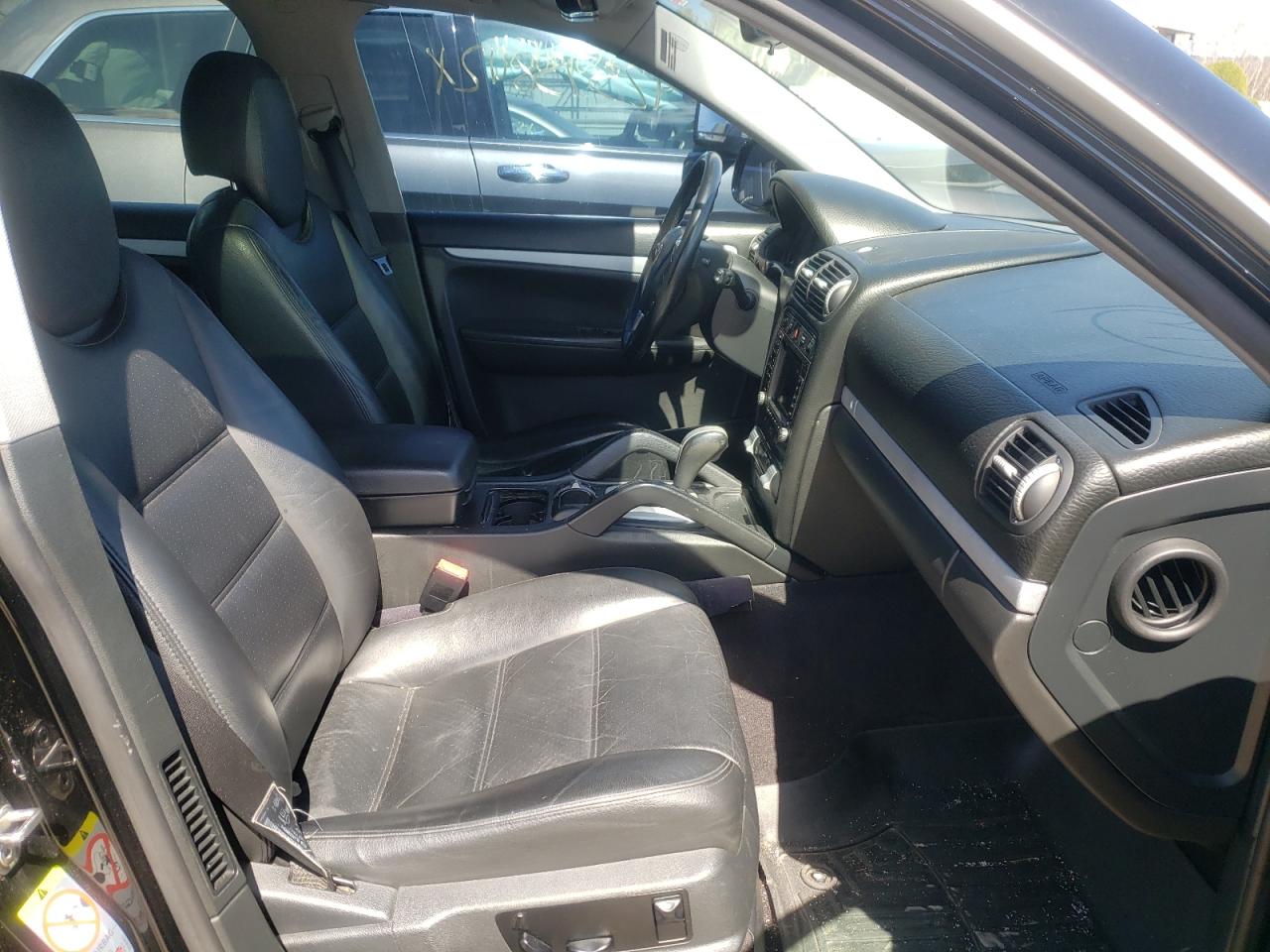 Фото 5 с аукциона – 2006 PORSCHE CAYENNE с VIN WP1AA29PX6LA27502