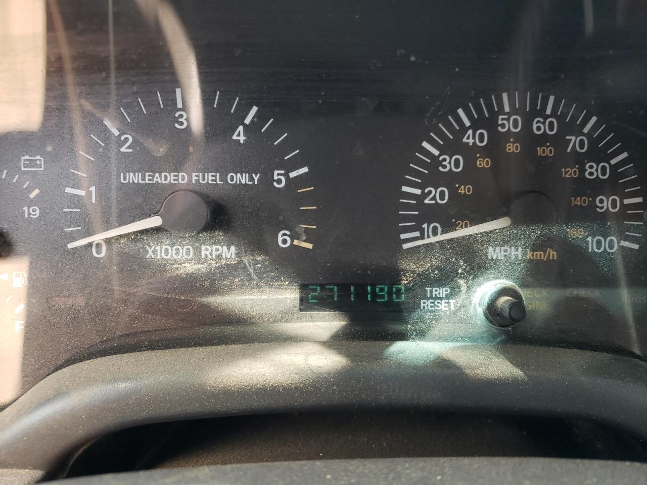 Photo 8 from auction – 1999 JEEP CHEROKEE S with VIN 1J4FF68S9XL673003