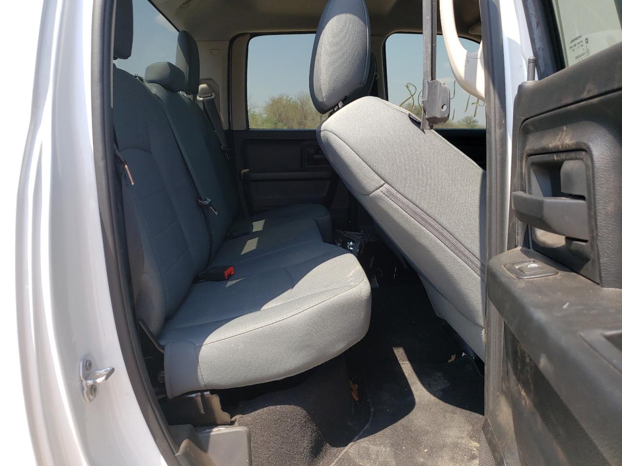 Photo 6 from auction – 2017 RAM 1500 ST with VIN 1C6RR6FTXHS511708