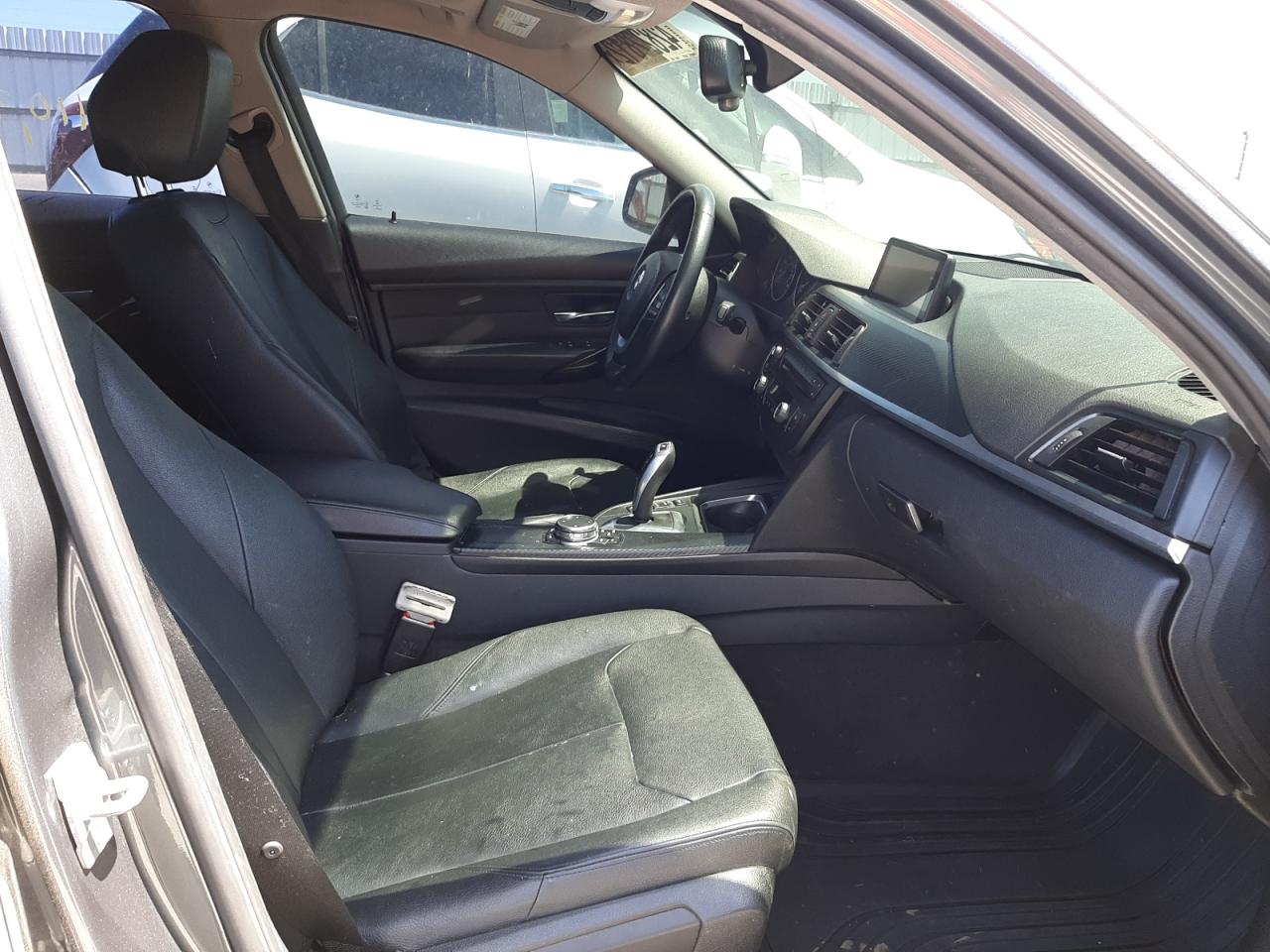 Photo 5 from auction – 2015 BMW 328 I with VIN WBA3A5G52FNS84572