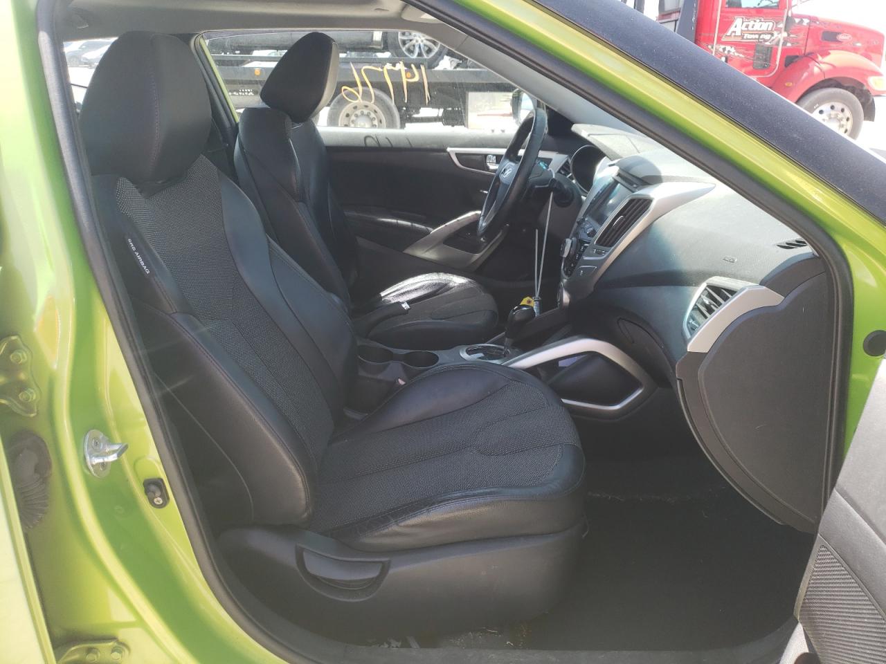 Photo 5 from auction – 2012 HYUNDAI VELOSTER with VIN KMHTC6AD9CU026873
