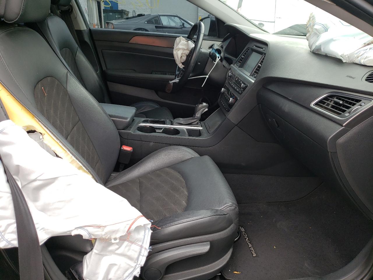 Photo 5 from auction – 2016 HYUNDAI SONATA SPO with VIN 5NPE34AF7GH430256