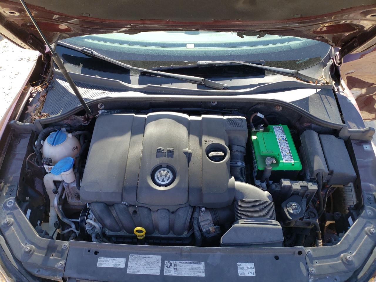 Photo 7 from auction – 2014 VOLKSWAGEN PASSAT S with VIN 1VWAP7A37EC021707