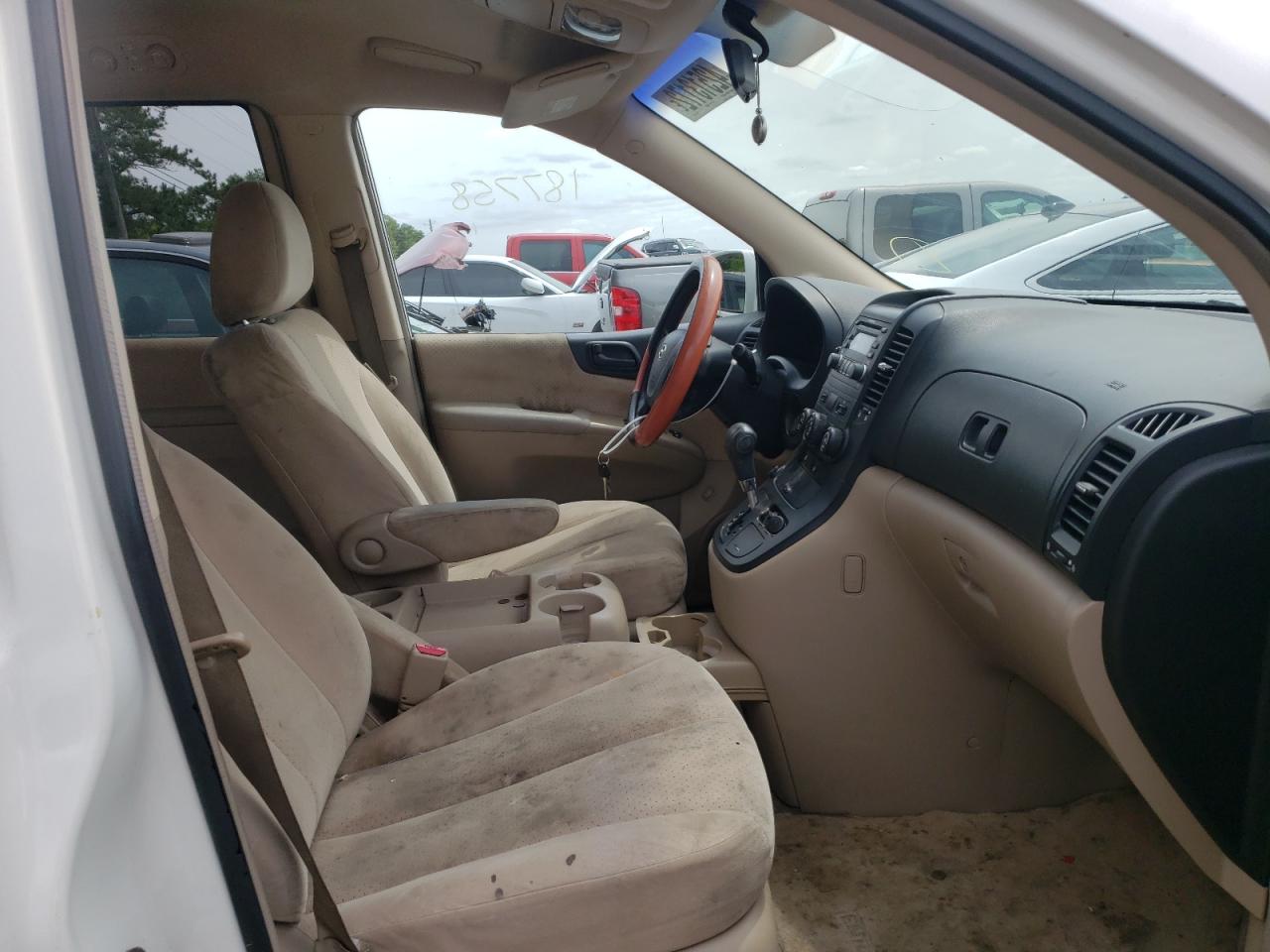 Photo 5 from auction – 2007 HYUNDAI ENTOURAGE with VIN KNDMC233976020345
