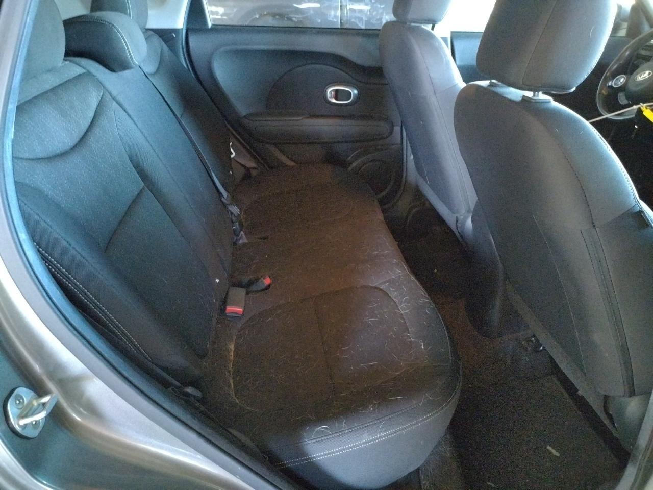 Photo 6 from auction – 2015 KIA SOUL with VIN KNDJN2A20F7144830