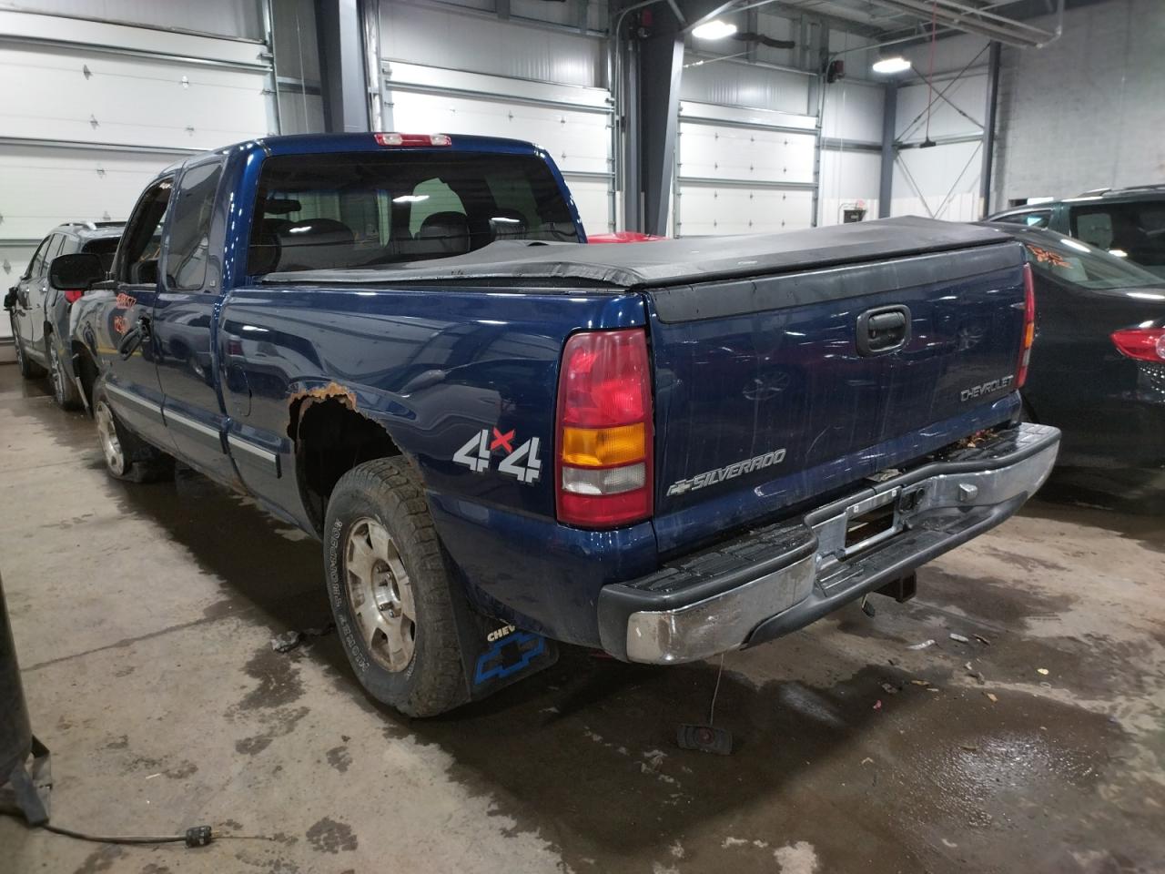 Photo 3 from auction – 1999 CHEVROLET SILVERADO with VIN 2GCEK19T0X1200717